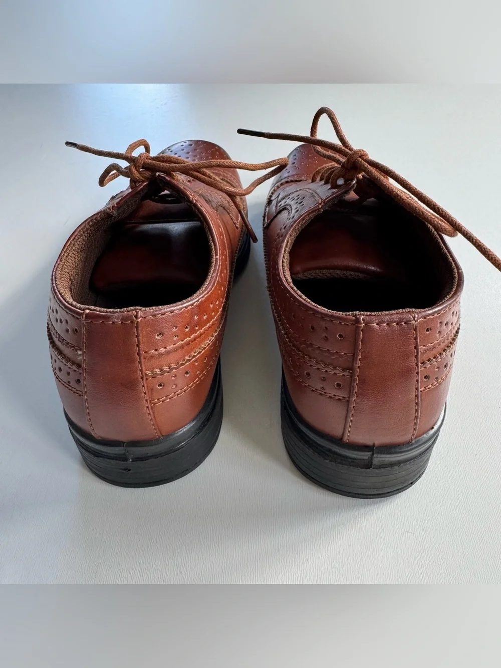 DEER STAGS Boys Size 4M Brown Wingtip Lace Up Tie Dress Shoes